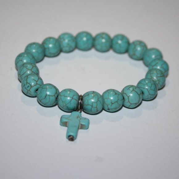 Beautiful beaded turquoise howlite bracelet with cross charm 6.5" - Picture 4 of 4